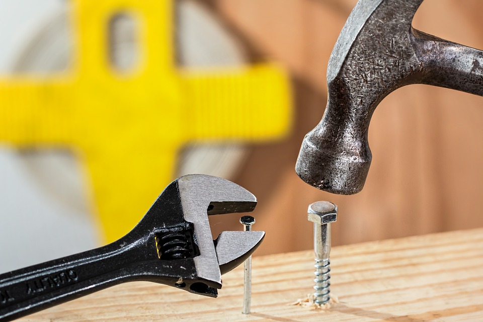 WRF Member Clair Davis Asks, "Is Your Denominational Label Helping You?"